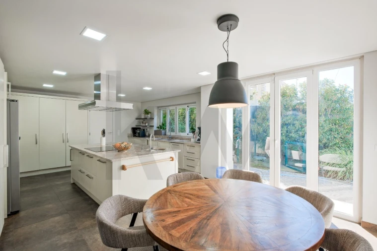 Moradia T5 para Venda em Alcabideche Foto 31