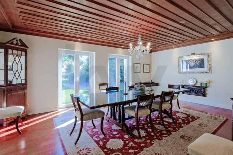 Moradia T5 para Venda em Alcabideche Foto 12