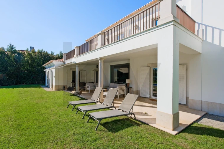 Moradia T5 para Venda em Alcabideche Foto 8