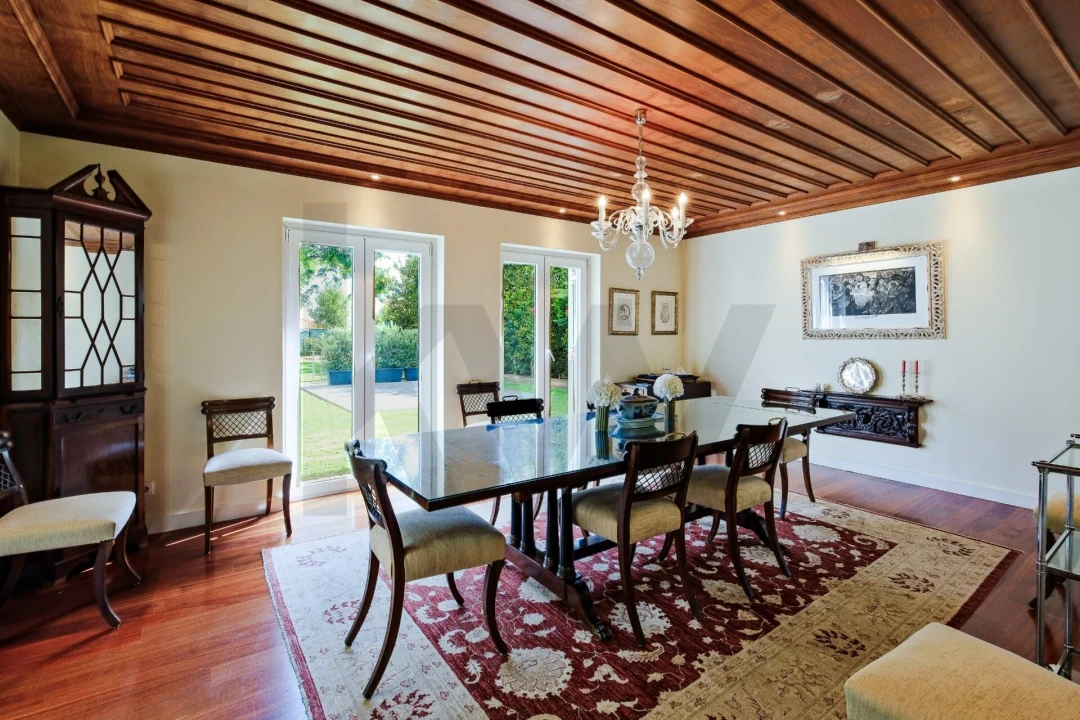 Moradia T5 para Venda em Alcabideche Foto 9