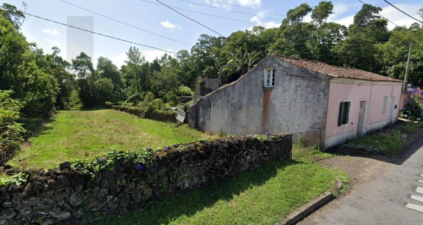 Terreno para Venda em Fenais da Luz Foto 10
