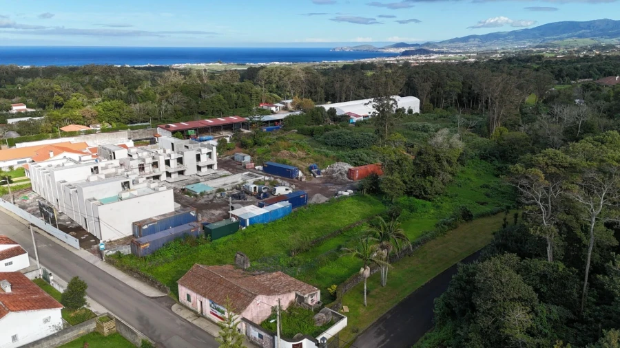 Terreno para Venda em Fenais da Luz Foto 21