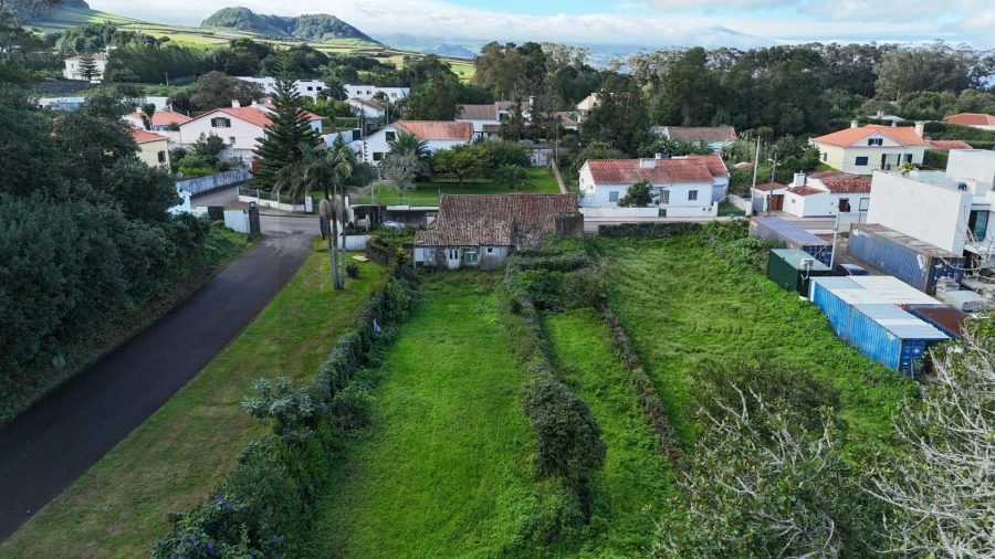 Terreno para Venda em Fenais da Luz Foto 17