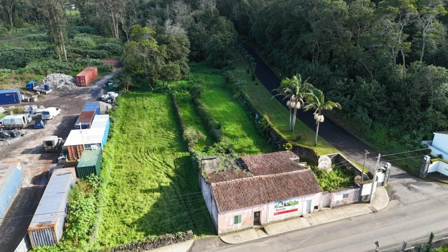 Terreno para Venda em Fenais da Luz Foto 13
