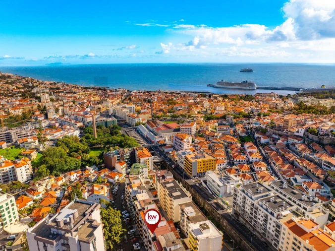 Loja para Venda em Funchal (São Pedro) Foto 21