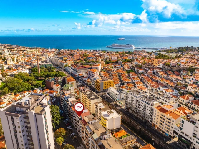 Loja para Venda em Funchal (São Pedro) Foto 24