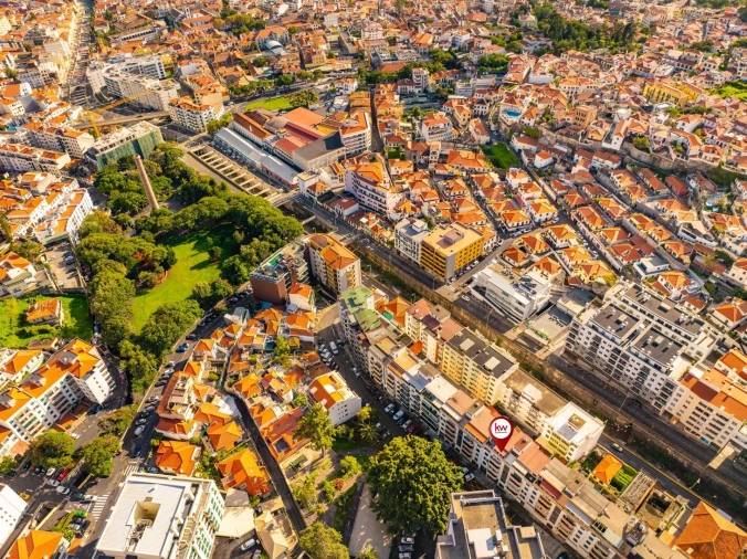 Loja para Venda em Funchal (São Pedro) Foto 27