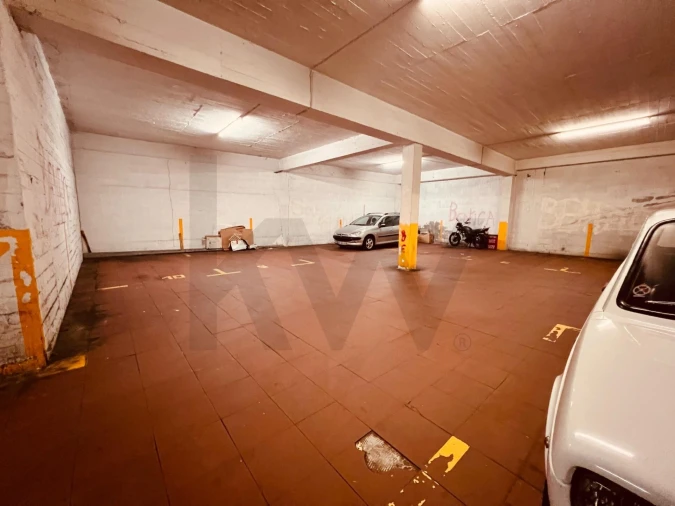 Loja para Venda em Funchal (São Pedro) Foto 9