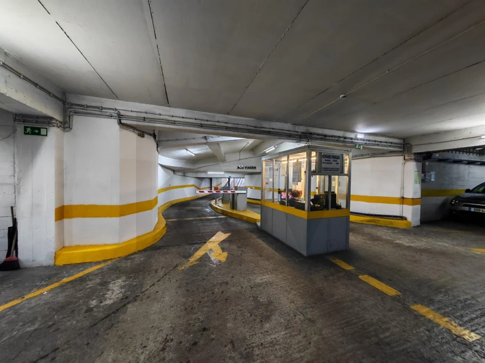 Garagem para Venda em Bonfim Foto 2