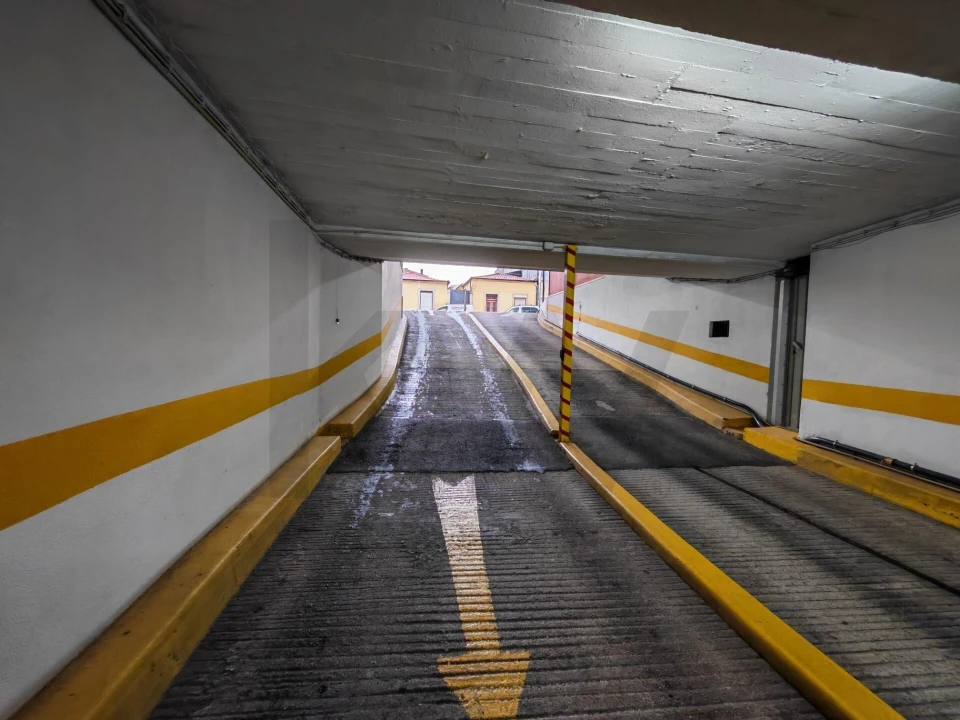 Garagem para Venda em Bonfim Foto 8