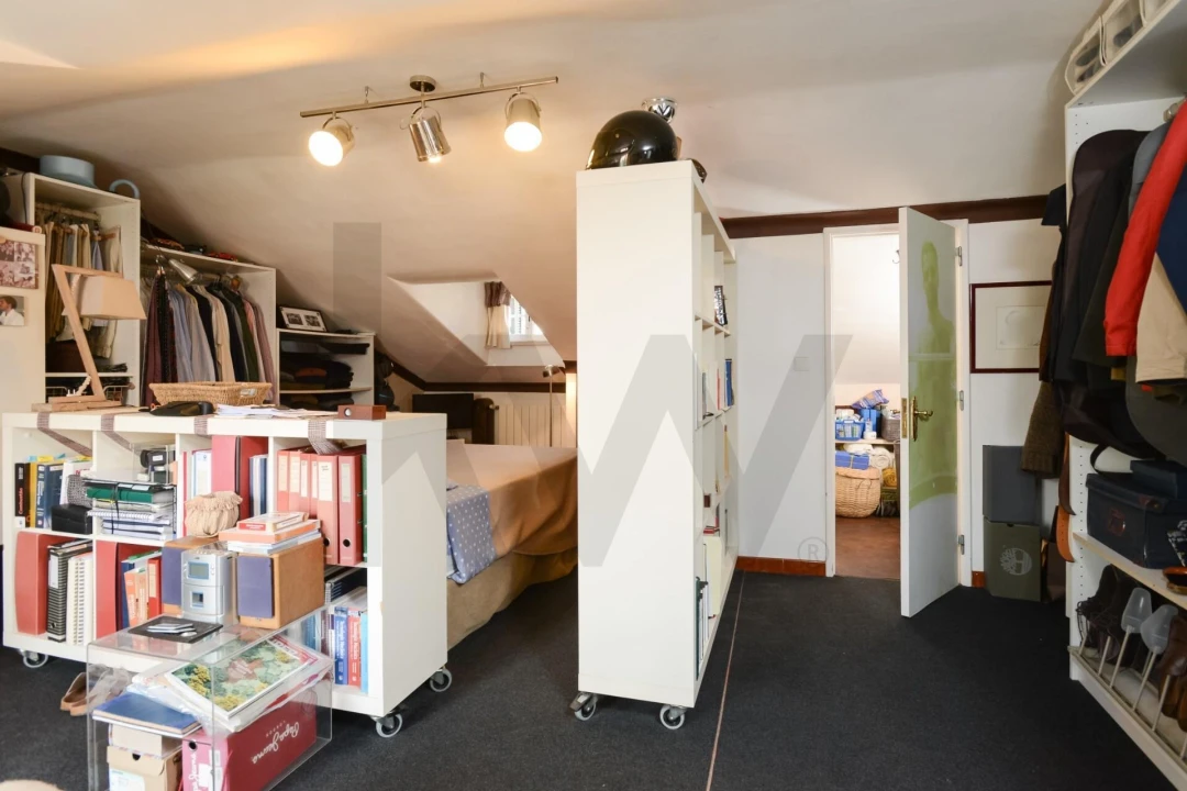 Moradia T5 para Venda em Algueirão-Mem Martins Foto 16