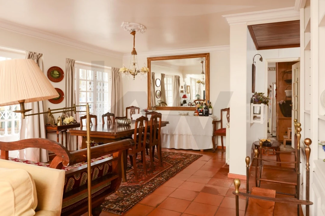 Moradia T5 para Venda em Algueirão-Mem Martins Foto 5