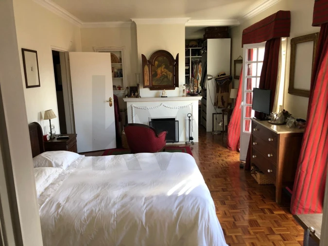 Moradia T5 para Venda em Algueirão-Mem Martins Foto 12