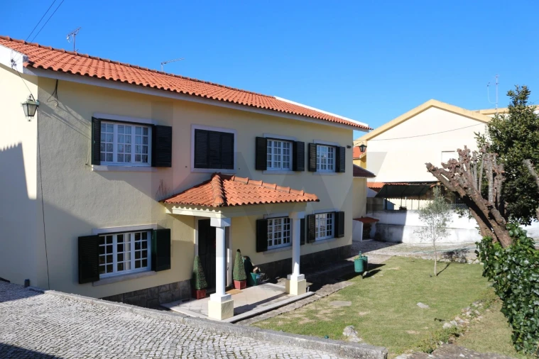 Moradia T5 para Venda em Algueirão-Mem Martins Foto 18