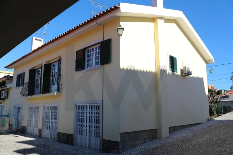 Moradia T5 para Venda em Algueirão-Mem Martins Foto 19