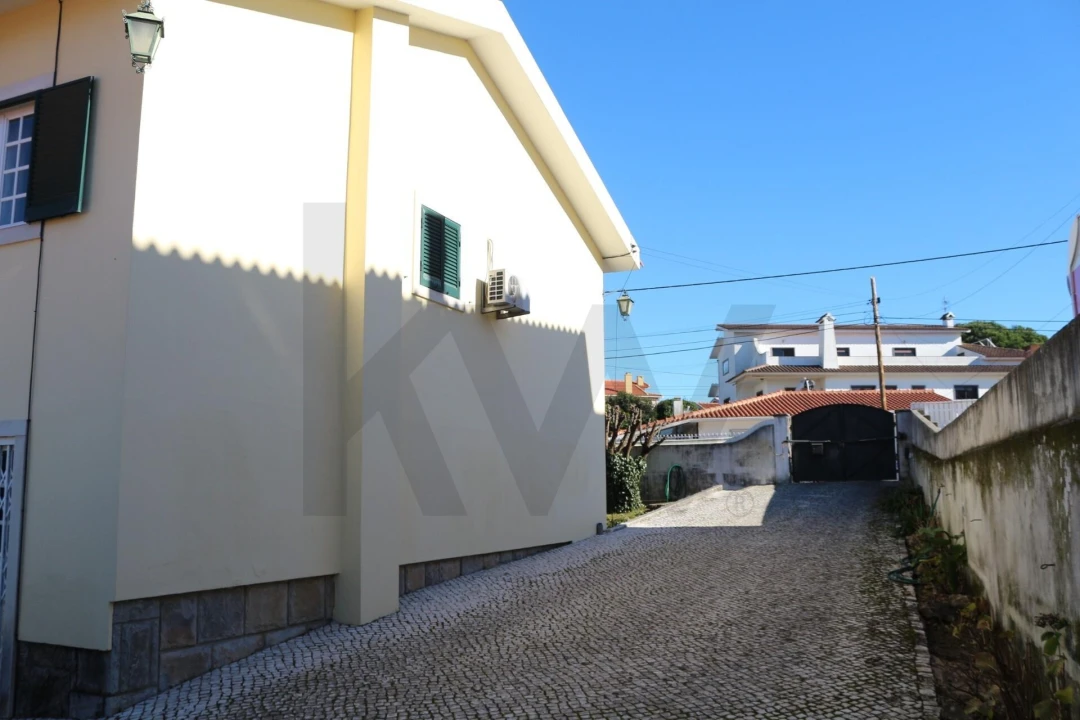 Moradia T5 para Venda em Algueirão-Mem Martins Foto 20