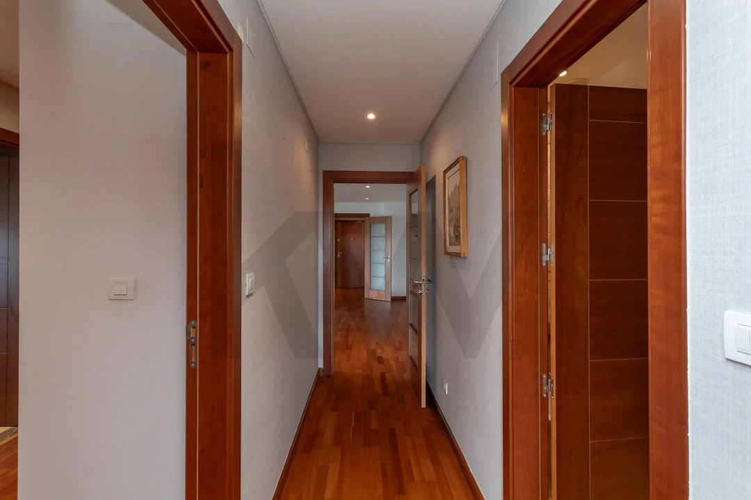 Apartamento T2 para Arrendamento em Odivelas Foto 24