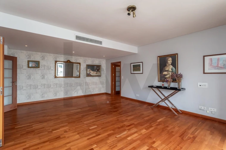 Apartamento T2 para Arrendamento em Odivelas Foto 10
