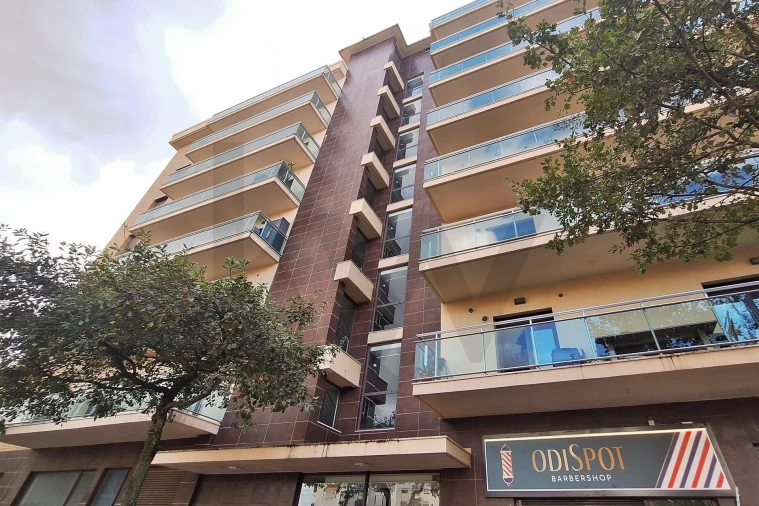 Apartamento T2 para Arrendamento em Odivelas Foto 38