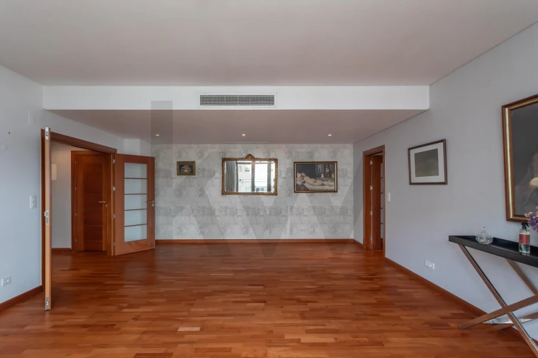 Apartamento T2 para Arrendamento em Odivelas Foto 9