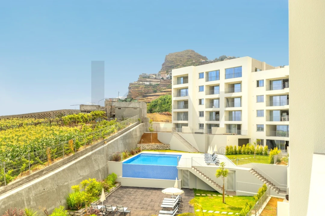 Apartamento T1 para Venda em Camara de Lobos Foto 1