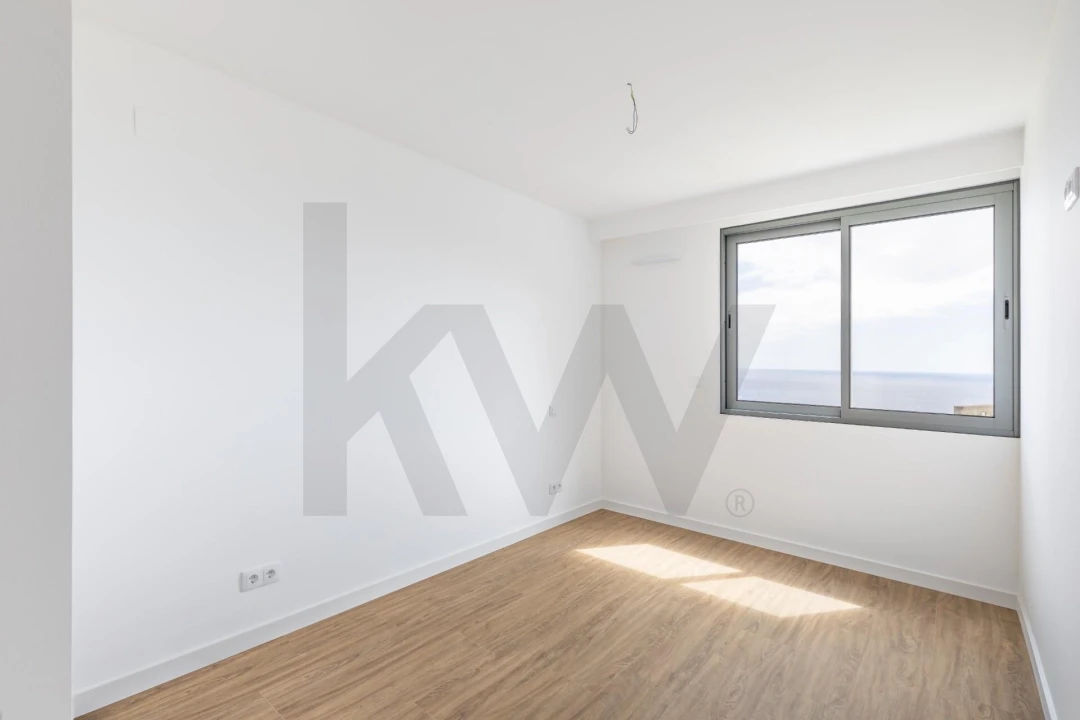 Apartamento T1 para Venda em Camara de Lobos Foto 13