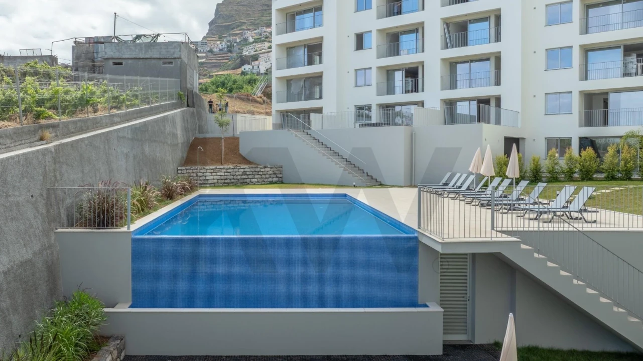 Apartamento T1 para Venda em Camara de Lobos Foto 22