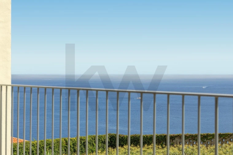 Apartamento T1 para Venda em Camara de Lobos Foto 6