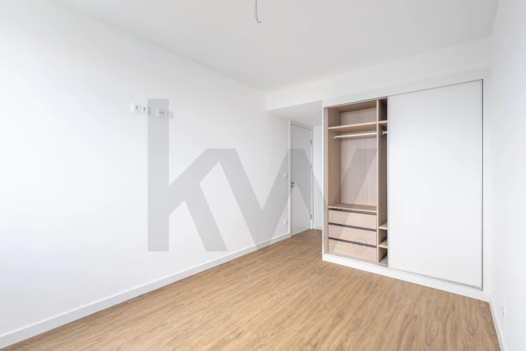 Apartamento T1 para Venda em Camara de Lobos Foto 15