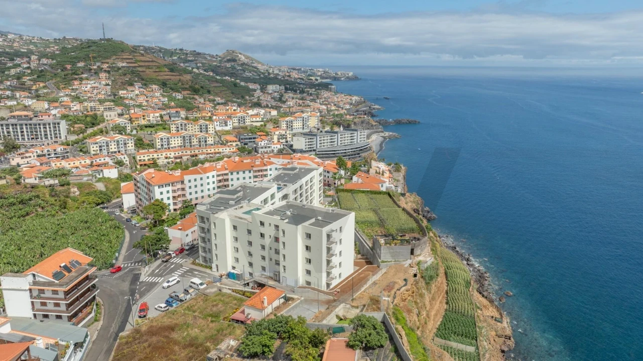 Apartamento T1 para Venda em Camara de Lobos Foto 3