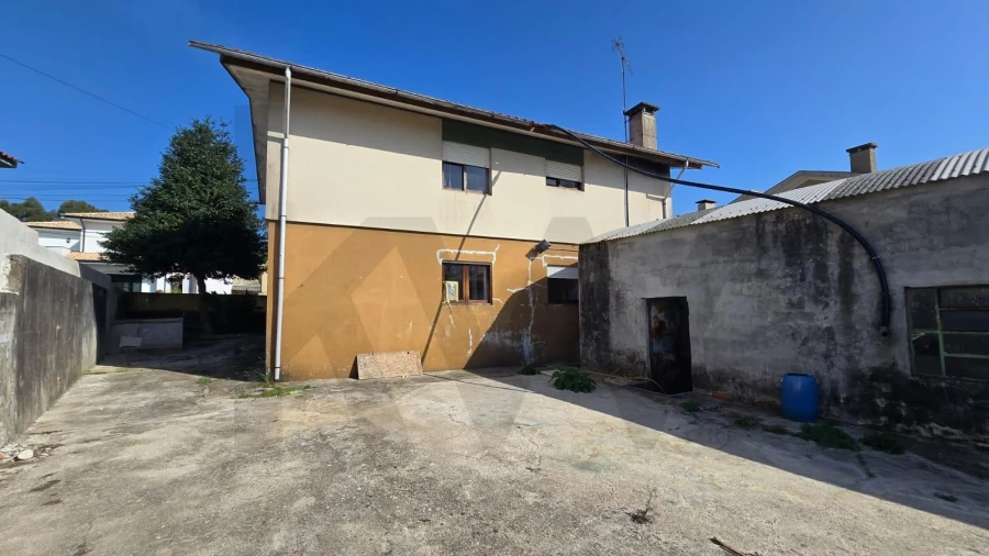 Moradia T3 para Venda em Arrifana Foto 3