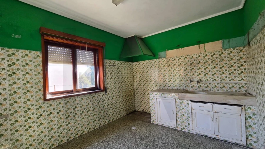 Moradia T3 para Venda em Arrifana Foto 6