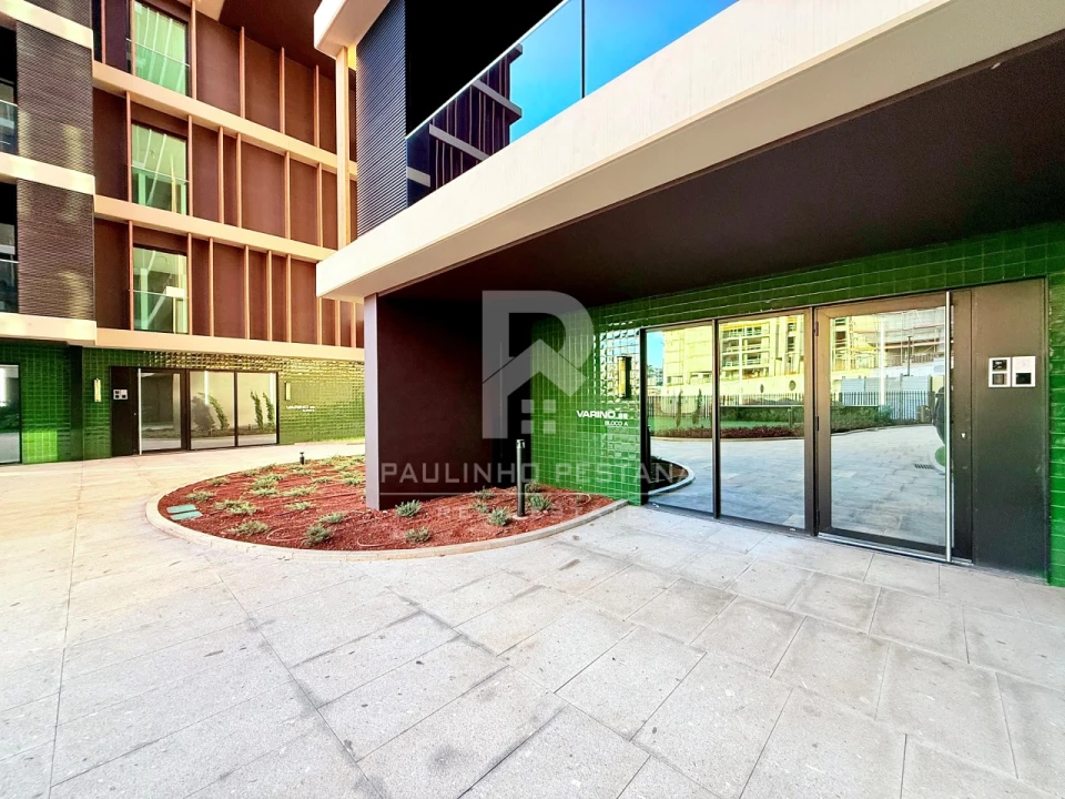 Apartamento T3 para Venda em São Martinho Foto 3