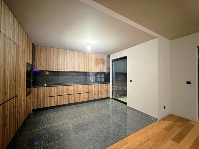 Apartamento T3 para Venda em São Martinho Foto 24