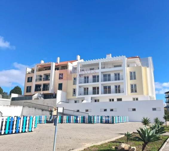 Apartamento T3 para Venda em Ericeira Foto 2