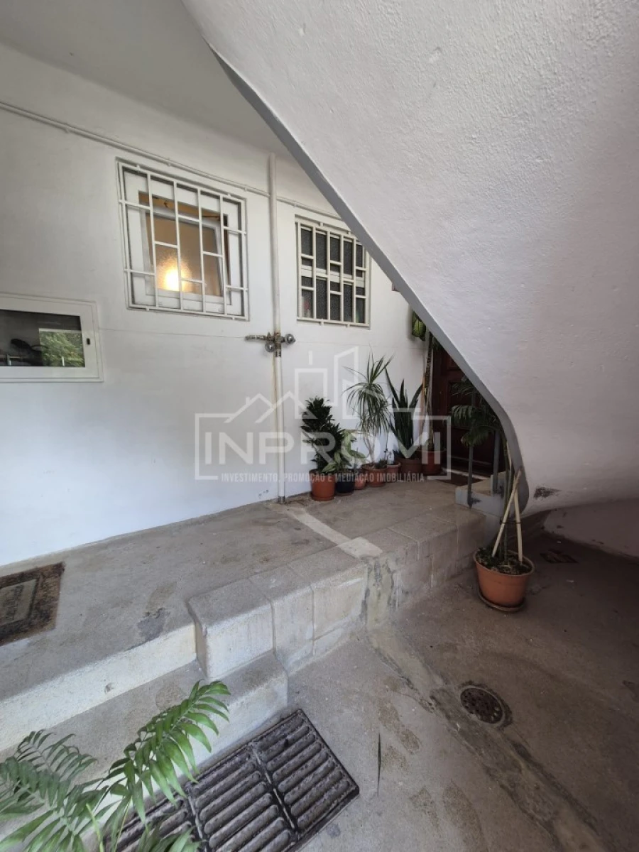 Apartamento T2 para Venda em Pontinha e Famões Foto 22