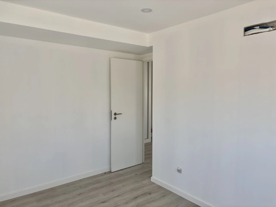 Moradia T3 para Venda em Miragaia e Marteleira Foto 15