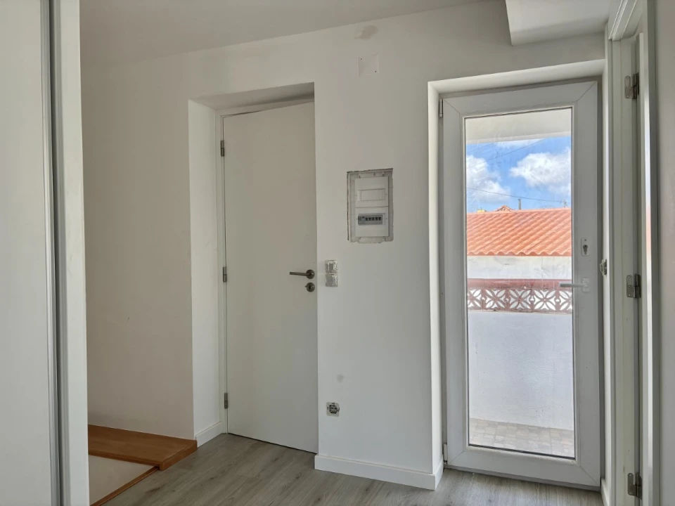 Moradia T3 para Venda em Miragaia e Marteleira Foto 16