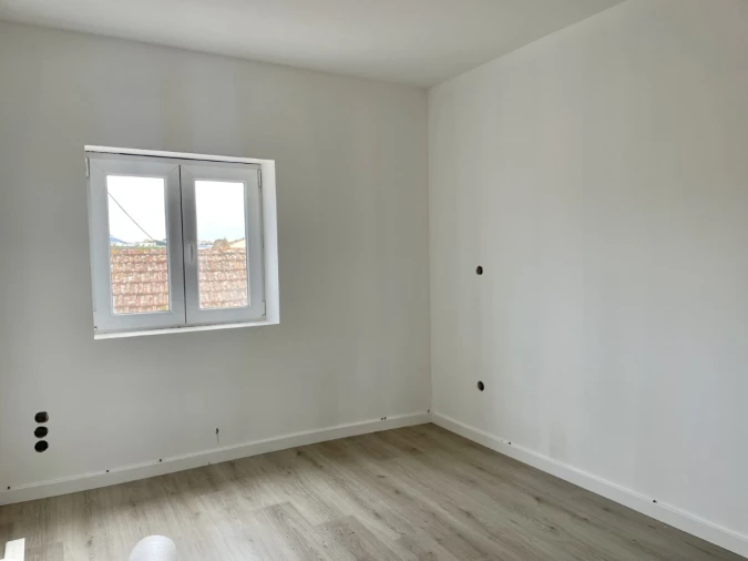 Moradia T3 para Venda em Miragaia e Marteleira Foto 17