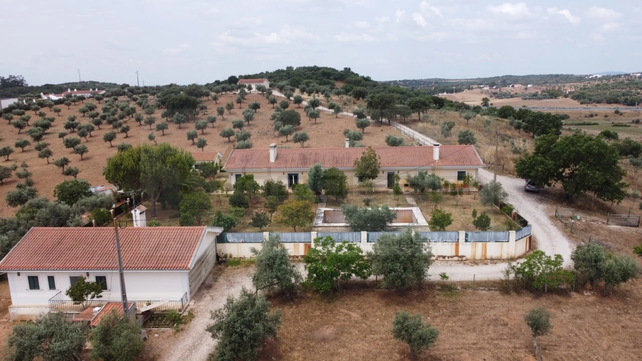 Quinta T4 para Venda em Estremoz (Santa Maria e Santo André) Foto 27