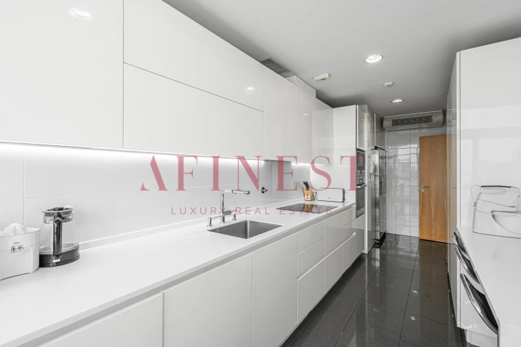 Apartamento T3 para Arrendamento em Parque das Nações Foto 10