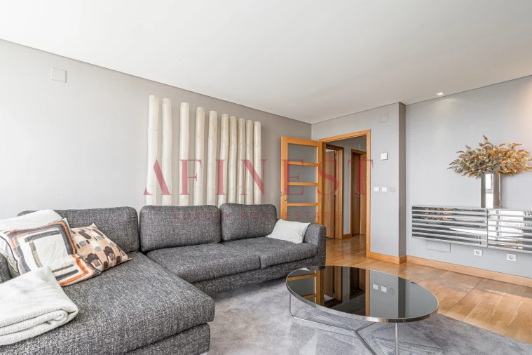 Apartamento T3 para Arrendamento em Parque das Nações Foto 14