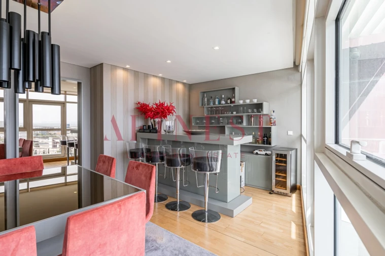 Apartamento T3 para Arrendamento em Parque das Nações Foto 17