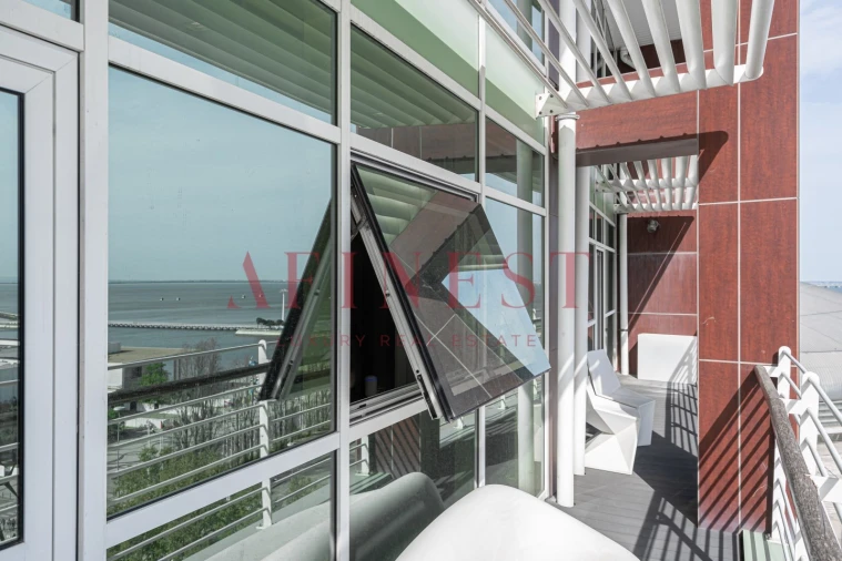 Apartamento T3 para Arrendamento em Parque das Nações Foto 25