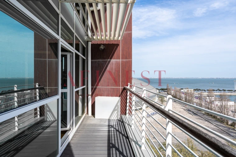 Apartamento T3 para Arrendamento em Parque das Nações Foto 42