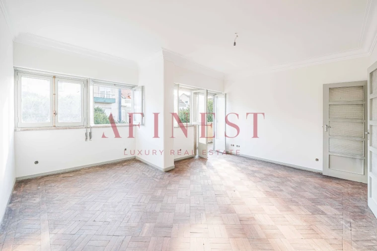 Apartamento T9 para Venda em Arroios Foto 3