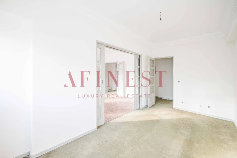 Apartamento T9 para Venda em Arroios Foto 8