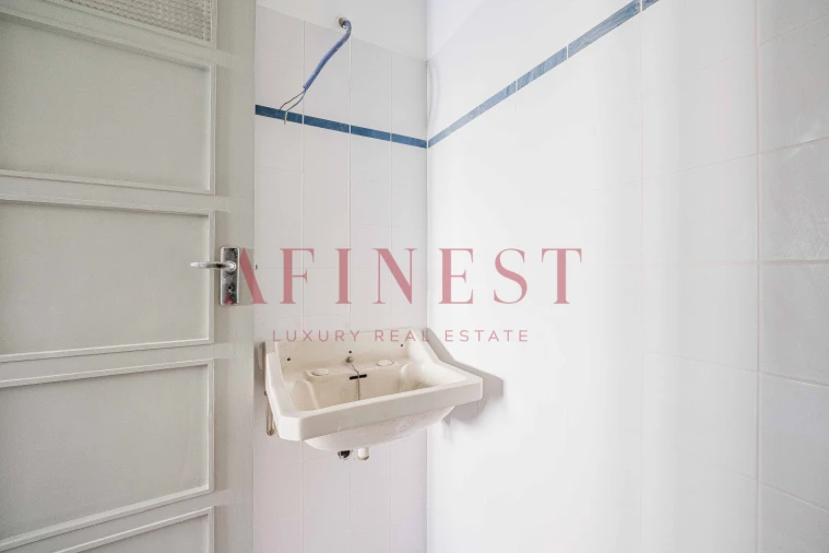 Apartamento T9 para Venda em Arroios Foto 21