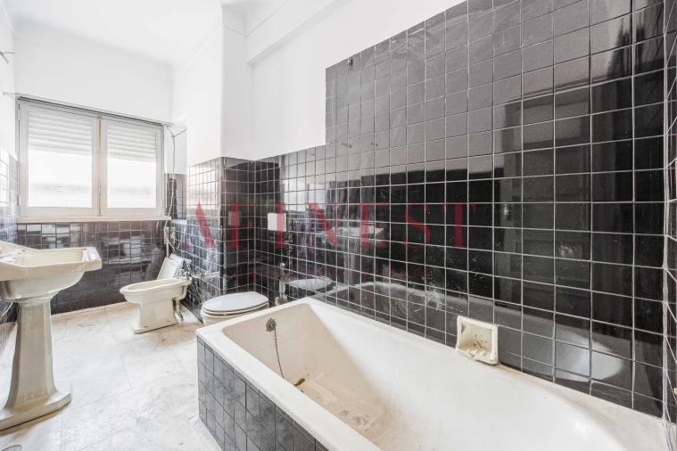 Apartamento T9 para Venda em Arroios Foto 22