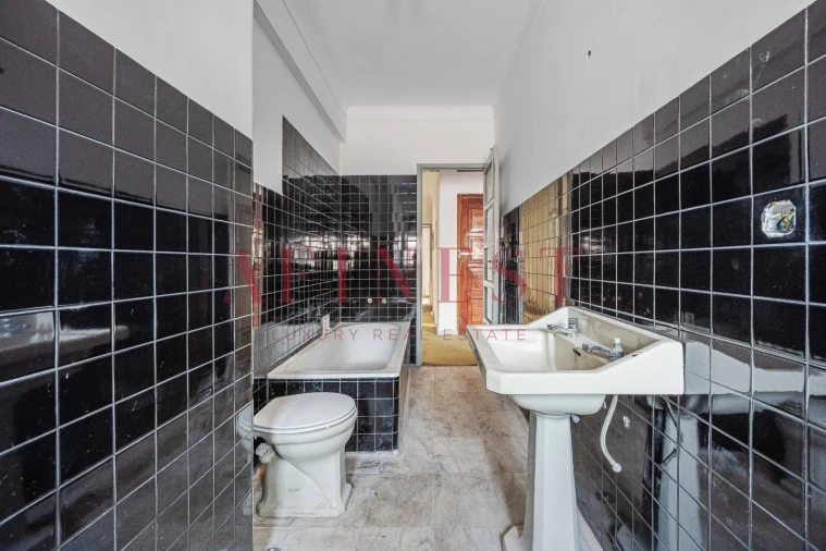 Apartamento T9 para Venda em Arroios Foto 24